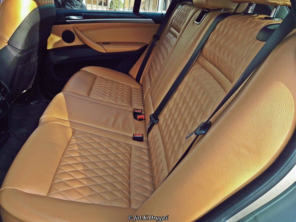 Renowacja klasycznego pojazdu – tapicerka